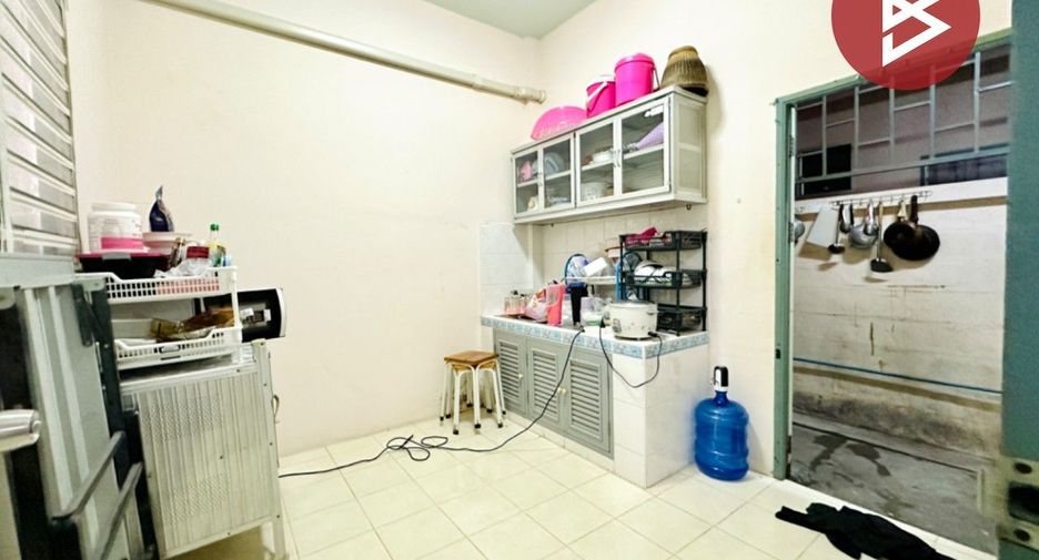 Reihenhaus zum Kauf mit 2 Zimmer in Kaeng Khoi, Saraburi