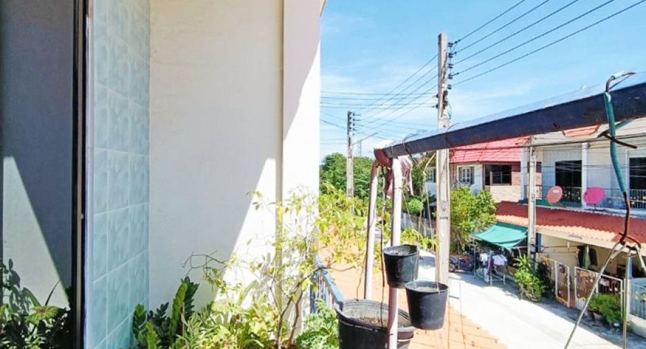 出售 2 卧室 联排别墅 在 Mueang Chon Buri, Chon Buri