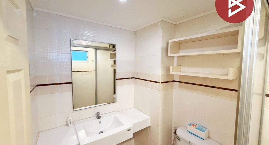 For sale 1 bed condo in Huai Khwang, Bangkok