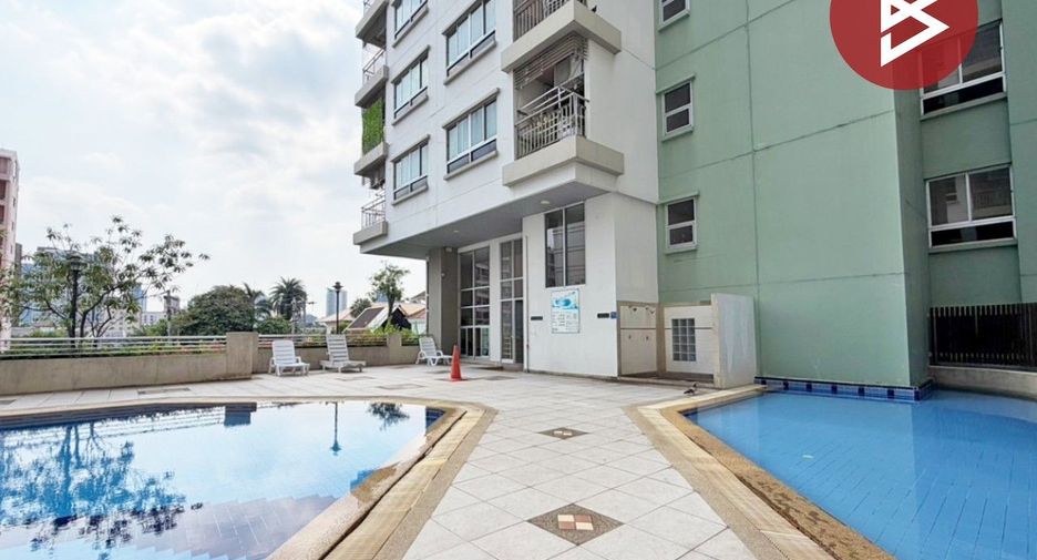 For sale 1 bed condo in Huai Khwang, Bangkok
