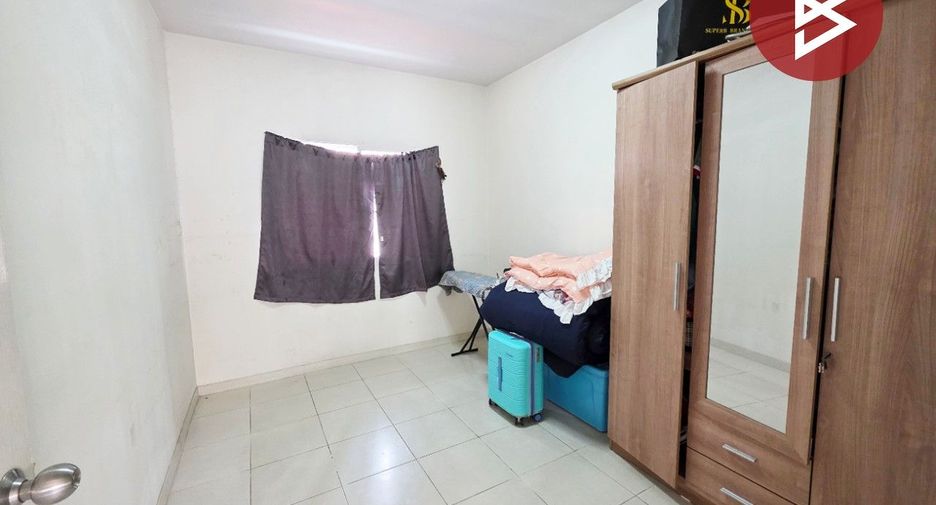 Casa adosada en venta de 3 habitaciones en Bang Khun Thian, Bangkok
