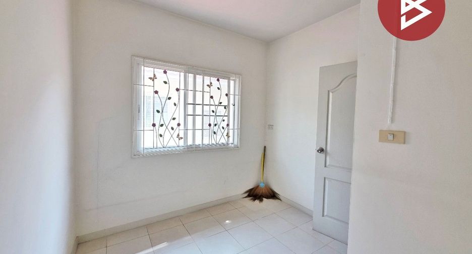 Casa adosada en venta de 3 habitaciones en Bang Khun Thian, Bangkok
