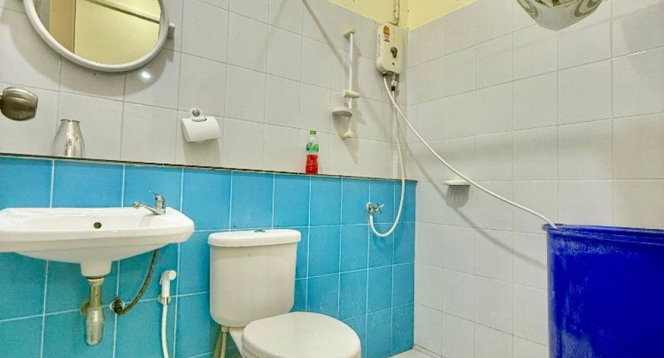 Reihenhaus zum Kauf mit 2 Zimmer in Ongkharak, Nakhon Nayok