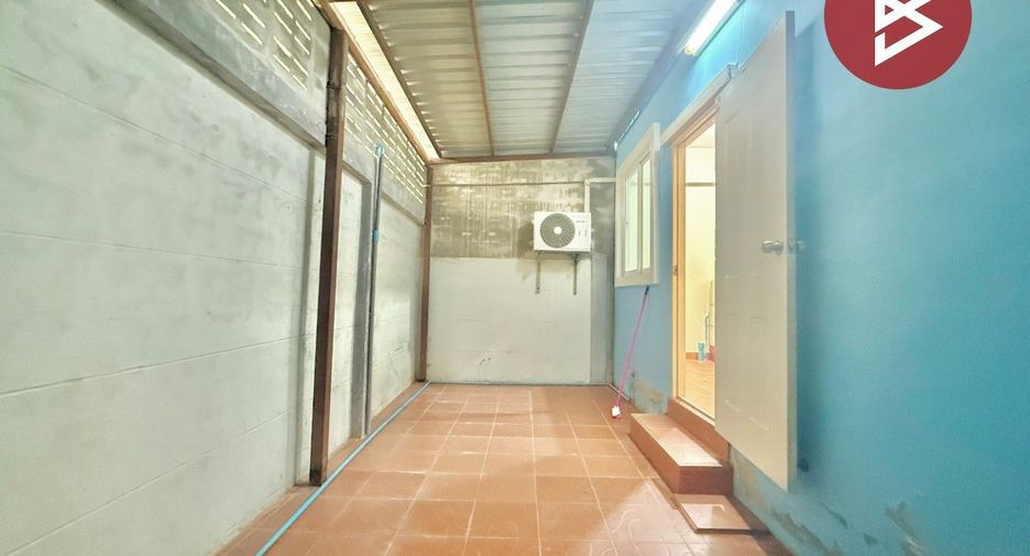 Reihenhaus zum Kauf mit 2 Zimmer in Ongkharak, Nakhon Nayok