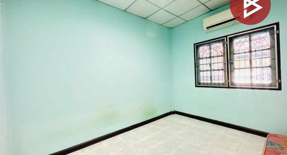 For sale 2 bedrooms townhouse in Nong Khae, Saraburi