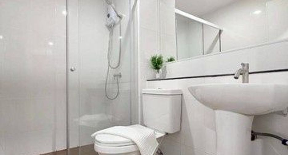 À vendre 1 chambre condo à Phra Khanong, Bangkok
