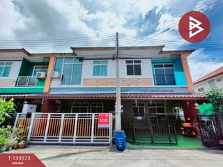 For sale 3 bedrooms townhouse in Phan Thong, Chonburi