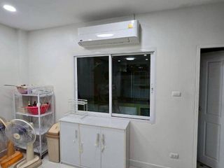 For sale 3 bedrooms townhouse in Phan Thong, Chonburi
