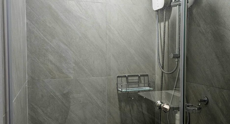 For sale 2 bedrooms condo in Bang Rak, Bangkok