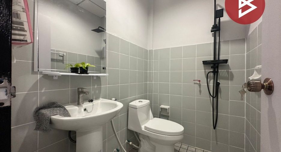 Продажа 3 спальни таунхаус в Mueang Pathum Thani, Патумтани