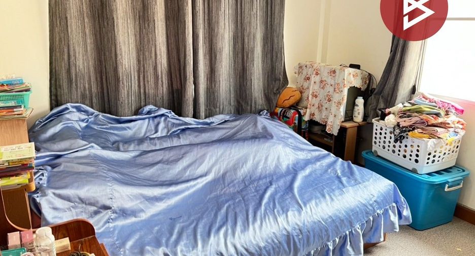 For sale 3 bedrooms house in Prawet, Bangkok