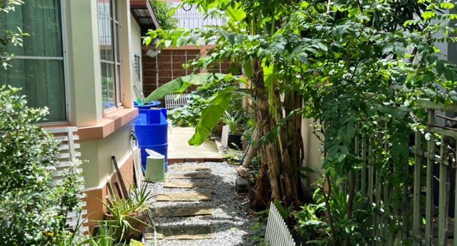 For sale 3 bedrooms house in Prawet, Bangkok