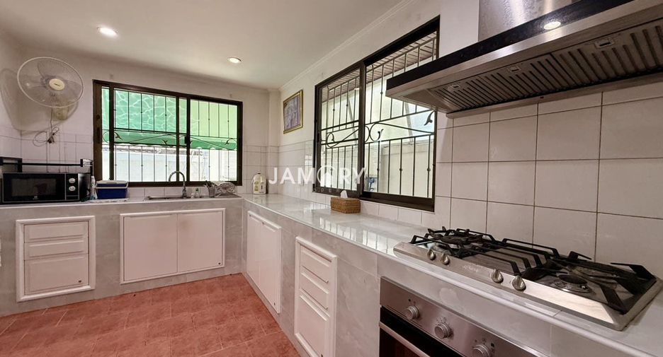 Haus zur Miete mit 4 Zimmer in East Pattaya, Pattaya