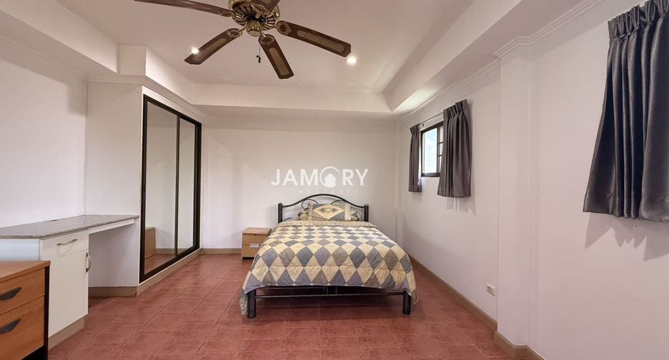 Haus zur Miete mit 4 Zimmer in East Pattaya, Pattaya