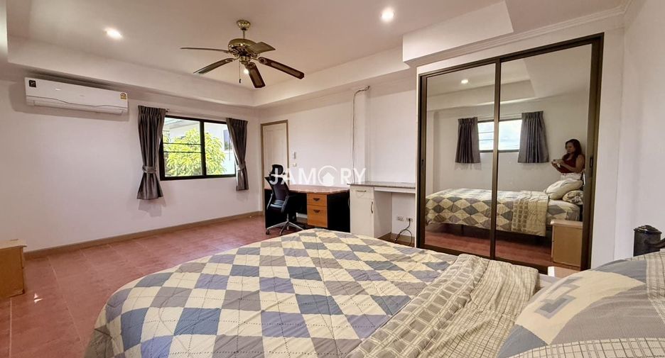 Haus zur Miete mit 4 Zimmer in East Pattaya, Pattaya