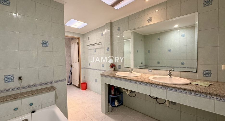 Haus zur Miete mit 4 Zimmer in East Pattaya, Pattaya