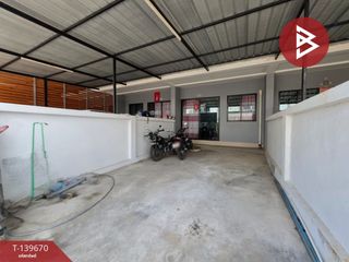 For sale 2 ベッドルーム townhouse in Si Racha, Chonburi