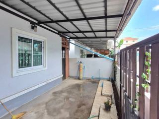 Casa en venta de 2 habitaciones en Si Racha, Chonburi