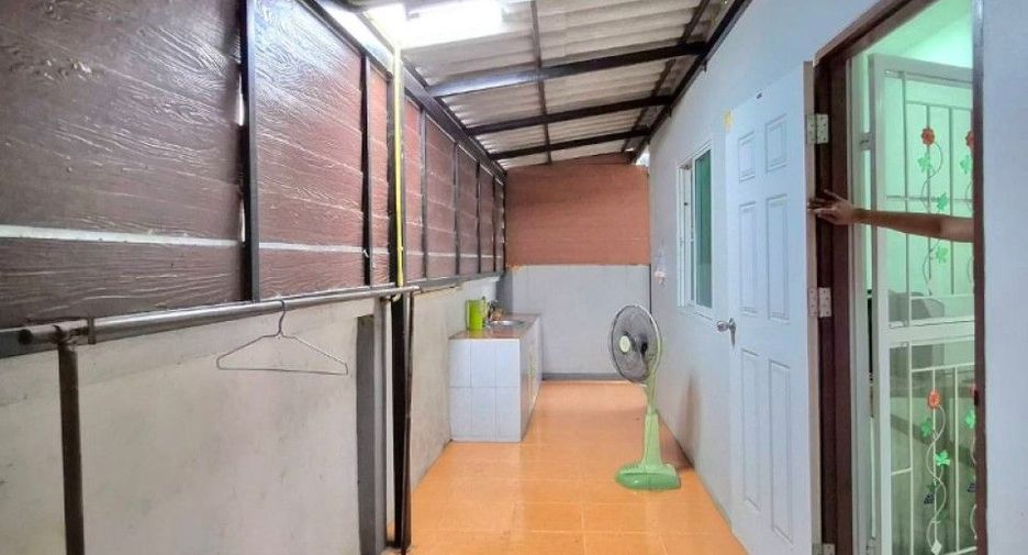 出售 2 卧室 独立屋 在 Si Racha, Chon Buri
