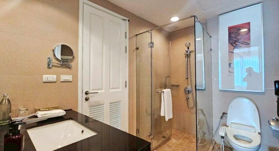 Apartamento con servicios en alquiler de 1 habitaciones en Pathum Wan, Bangkok