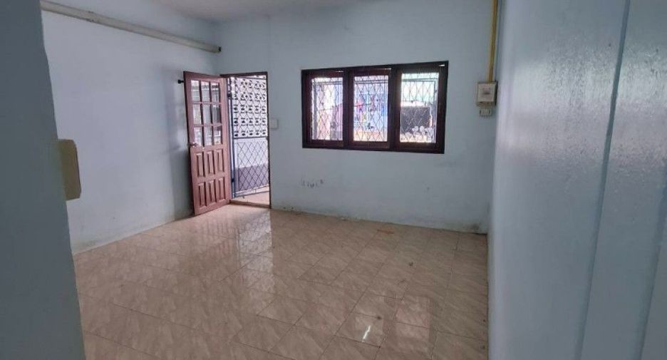 À vendre 2 chambres maison de ville à Mueang Chanthaburi, Chanthaburi
