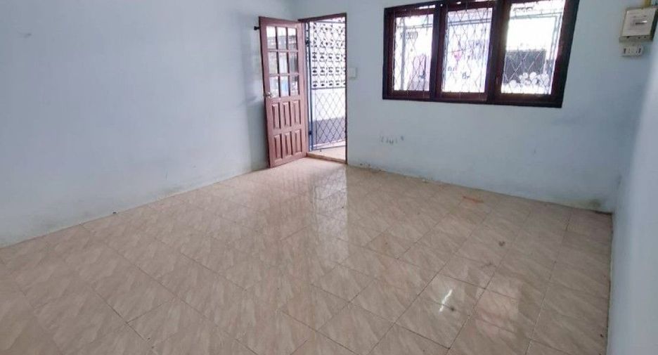 À vendre 2 chambres maison de ville à Mueang Chanthaburi, Chanthaburi