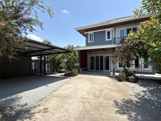 For sale 4 ベッドルーム villa in Bang Lamung, Chonburi