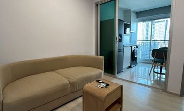 À louer 1 chambre condo à Huai Khwang, Bangkok