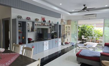 À vendre 3 chambres villa à Huay Yai, Pattaya