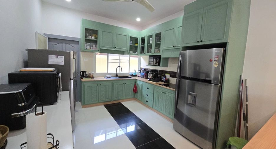 For sale 3 ベッドルーム villa in Huay Yai, Pattaya