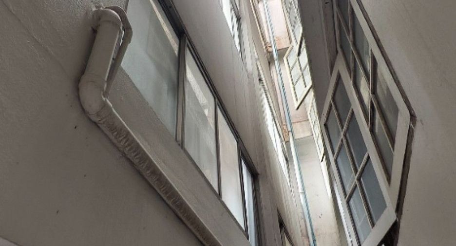 For sale 10 bedrooms retail Space in Bang Na, Bangkok