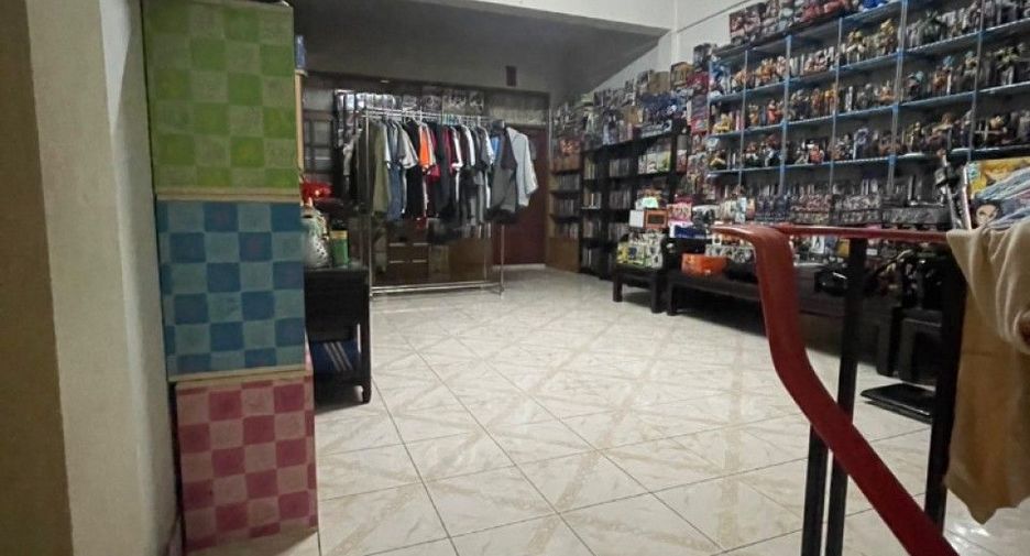 For sale 10 bedrooms retail Space in Bang Na, Bangkok