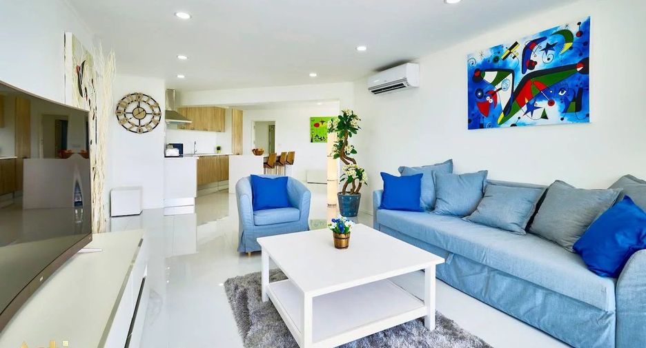 For rent 3 bedrooms condo in Jomtien, Pattaya