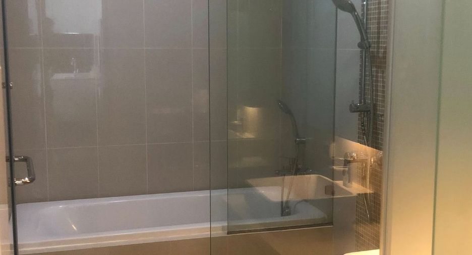 For rent 1 bed condo in Watthana, Bangkok