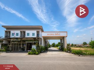 出售 2 卧室 联排别墅 在 Si Racha, Chon Buri