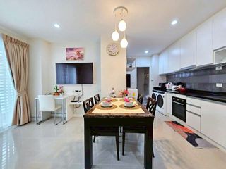 Serviced Apartment zur Miete mit 2 Zimmer in Khlong Toei, Bangkok