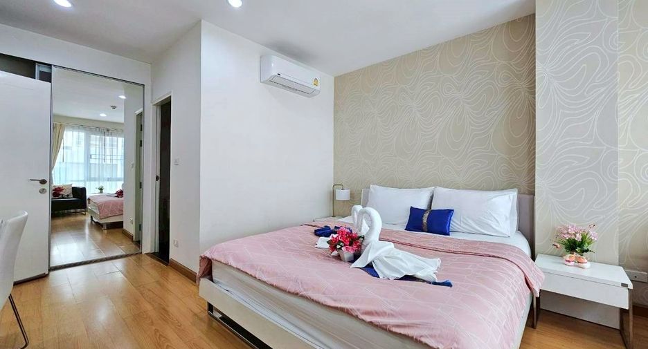 Apartamento con servicios en alquiler de 2 habitaciones en Khlong Toei, Bangkok
