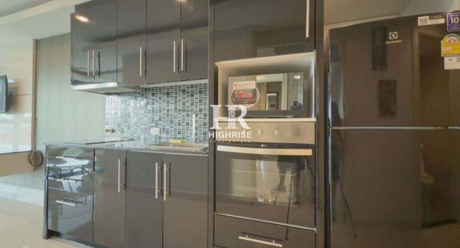 For sale 1 bed condo in Pratumnak, Pattaya