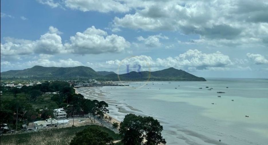 Condo en venta de 3 habitaciones en Sattahip, Chonburi