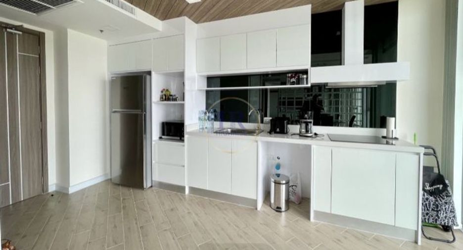 Condo en venta de 3 habitaciones en Sattahip, Chonburi