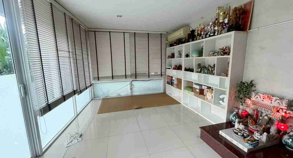 Casa en venta de 3 habitaciones en Khan Na Yao, Bangkok