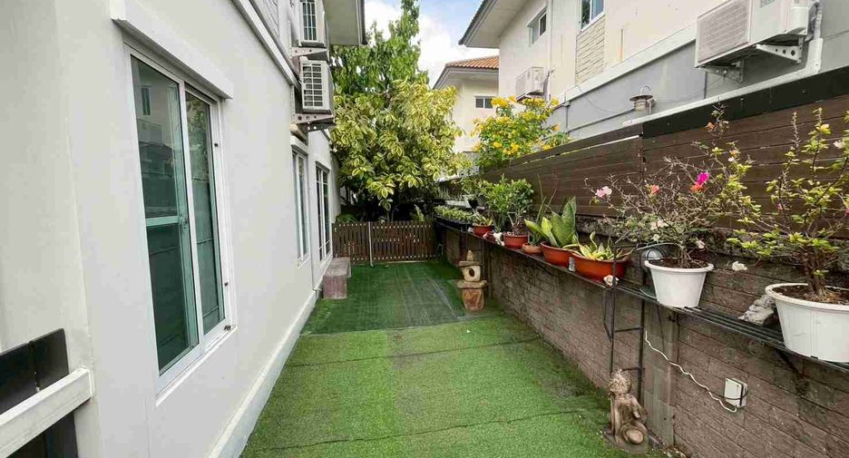 Casa en venta de 3 habitaciones en Khan Na Yao, Bangkok