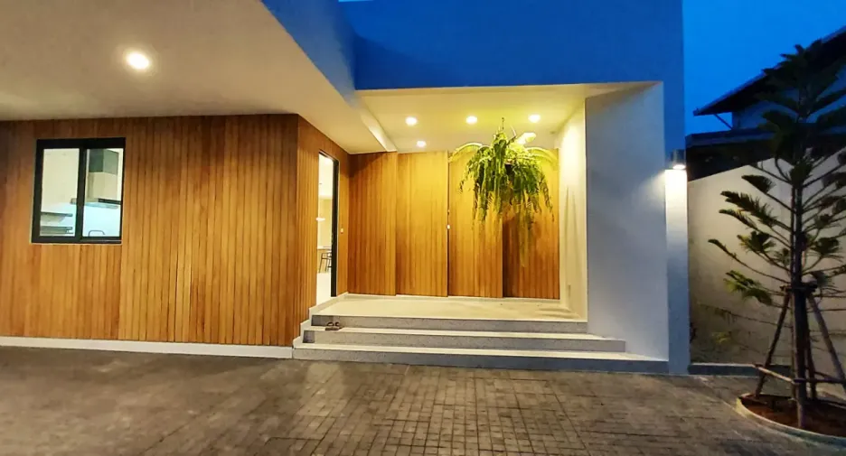 For sale 3 bedrooms villa in Mueang Rayong, Rayong