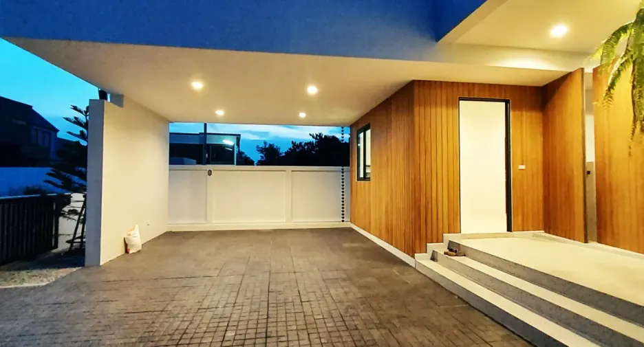 For sale 3 bedrooms villa in Mueang Rayong, Rayong