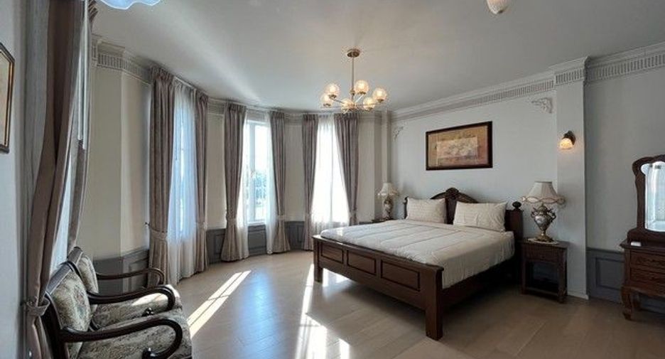 Casa en alquiler y en venta de 3 habitaciones en Min Buri, Bangkok