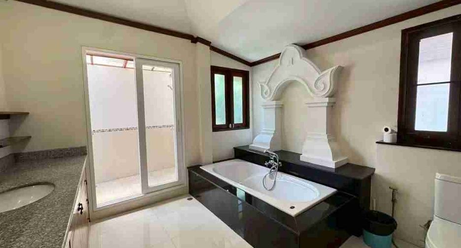 For sale 5 bedrooms villa in South Pattaya, Pattaya