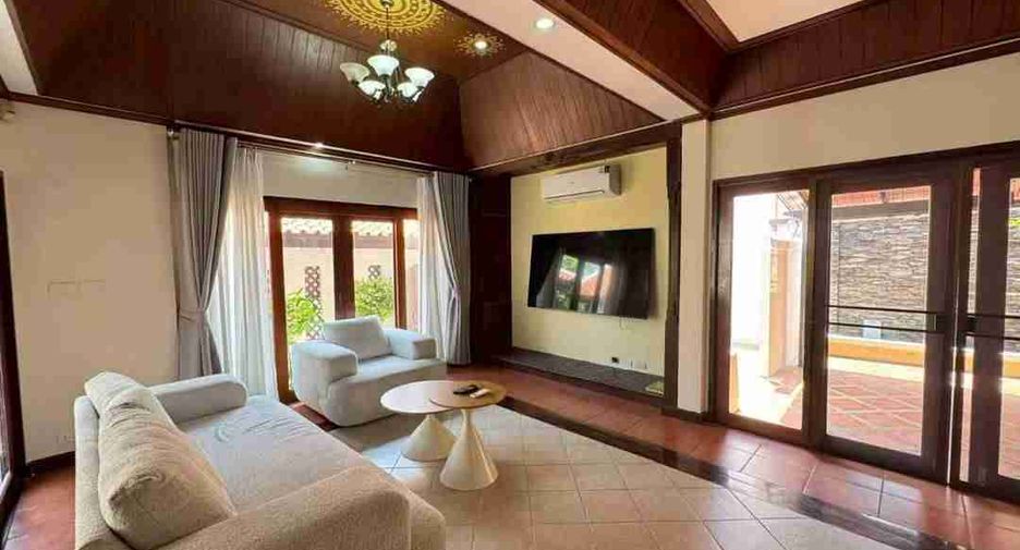 For sale 5 bedrooms villa in South Pattaya, Pattaya