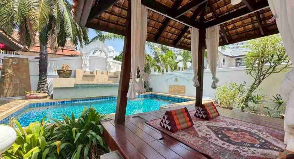 For sale 5 bedrooms villa in South Pattaya, Pattaya