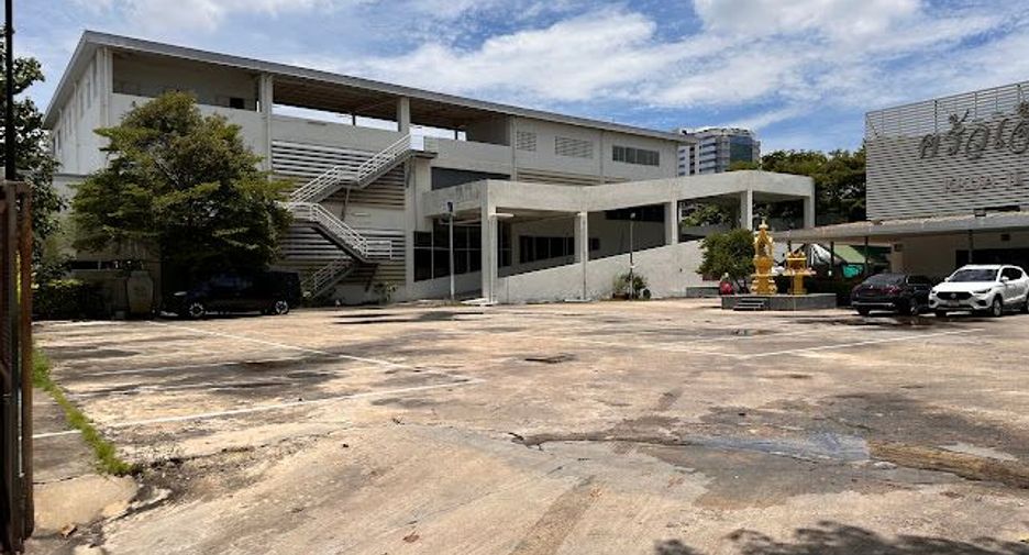 For sale land in Sathon, Bangkok
