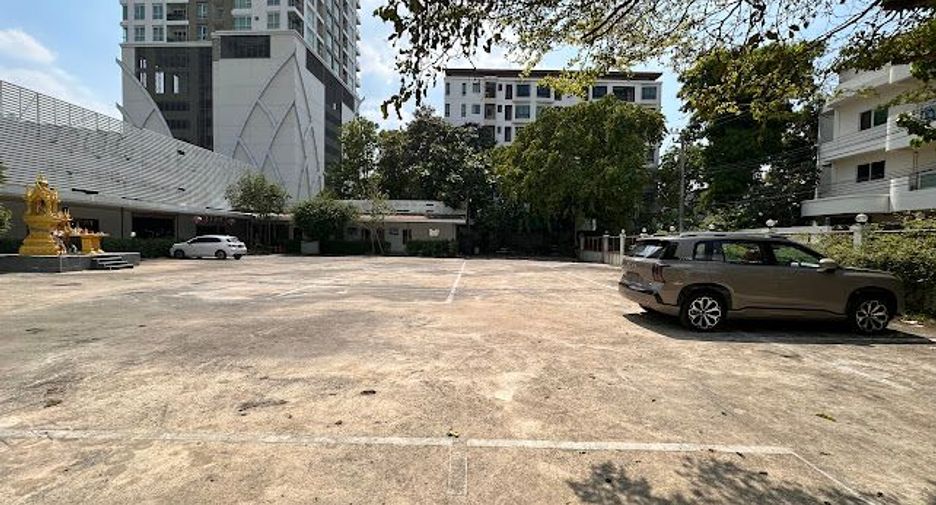 For sale land in Sathon, Bangkok